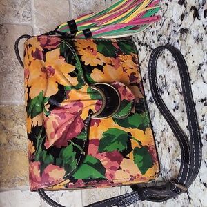Patricia Nash Floral Van Sannio Trifold Clutch Crossbody